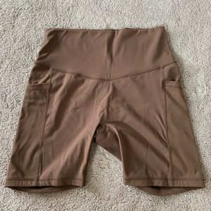 Popflex mocha Supersculpt Biker Shorts with Pockets, size XL
